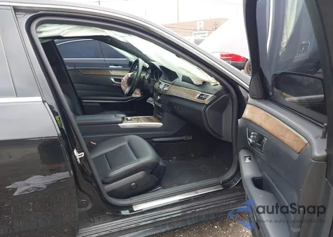 2015 Mercedes-Benz E 350 4Matic z USA, uszkodzony, nr VIN WDDHF8JB6FB086594